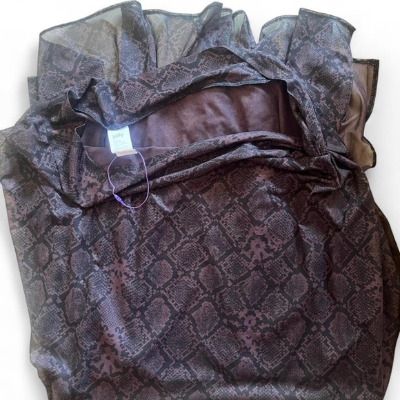 Swim cover up sarong - Picture 2 of 3